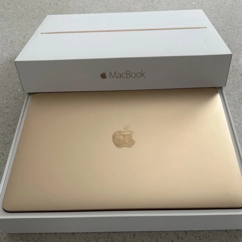Macbook 12 inch - Gold